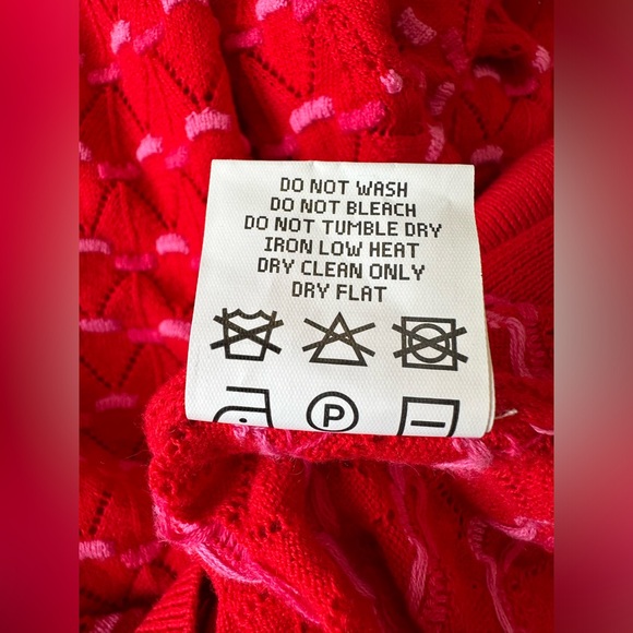 Happy Sheep NWT V neck sweater Pink with size Medium EURO price $495 - Picture 6 of 6